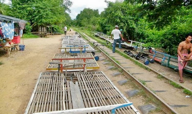 The Bamboo Factory, Uravu